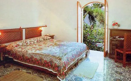 Hotel Conti Vulcano (Isola)